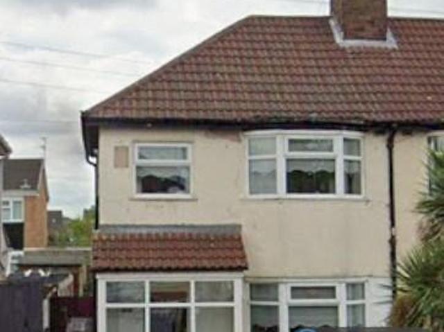 Page Moss Lane, Liverpool, L14 3 bed semi detached house to rent £1,000 pcm £231 pw