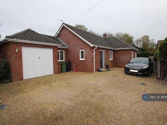 Page Close, Norwich, NR14 3 bed bungalow to rent £1,425 pcm £329 pw