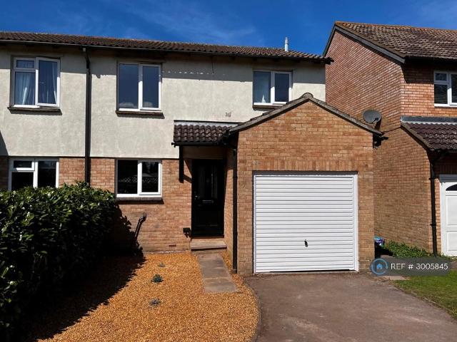 Page Close, Hampton, TW12 3 bed semi detached house to rent £2,450 pcm £565 pw