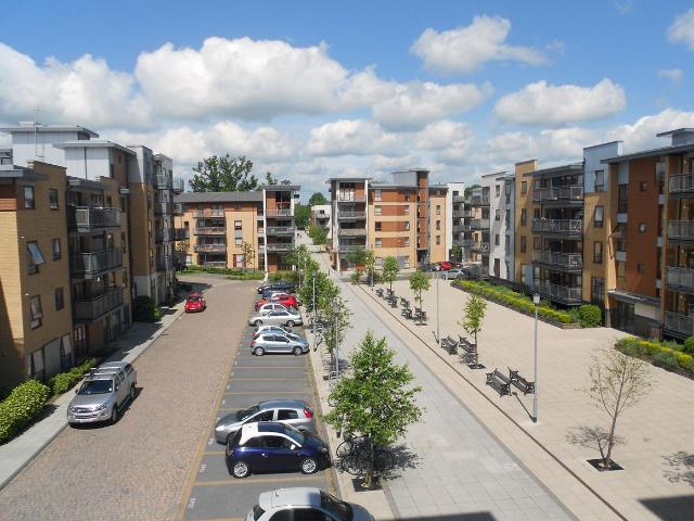 Page Court, Commonwealth Dr, Crawley RH10, 2 bed flat to rent, £1,450 pcm | PrimeLocation