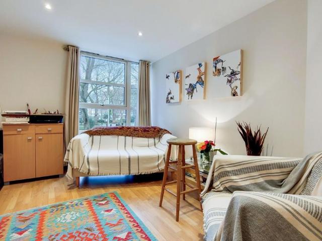 Page Street, Westminster, London, SW1P 1 bed flat to rent £2,800 pcm £646 pw
