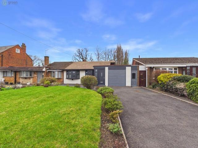 Pages Lane, Birmingham, B43 3 bed semi detached bungalow to rent £1,595 pcm £368 pw