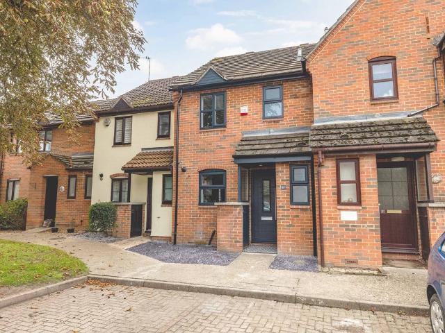 Pages Lane, Uxbridge UB8, 2 bed terraced house to rent, £2,000 pcm | PrimeLocation
