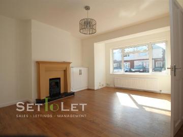 Paget Avenue, Birstall, Leicester LE4, 3 bed property to rent, £1,200 pcm | PrimeLocation
