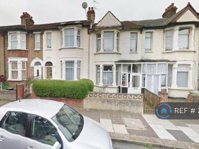 Paget Road, Illford, IG1 4 bed semi detached house to rent £2,800 pcm £646 pw