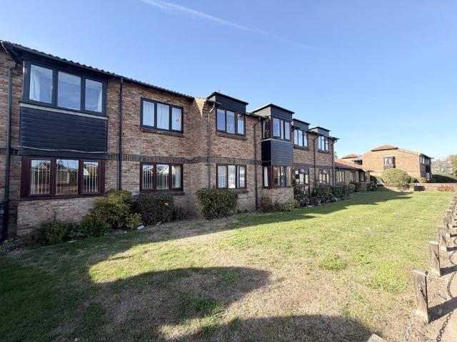 Pagham Road Bognor Regis PO21 1 bed retirement property to rent £950 pcm £219 pw