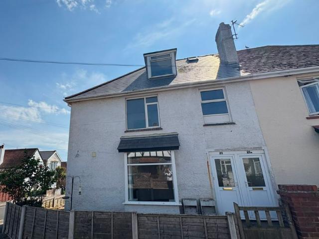 Paignton TQ3, 3 bed flat to rent, £1,250 pcm | PrimeLocation