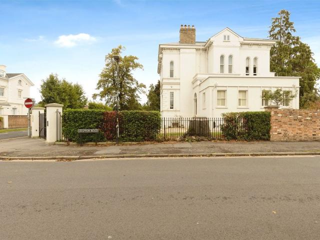 Painswick Road, Cheltenham, Gloucestershire GL50, 1 bed flat to rent, £1,300 pcm | PrimeLocation