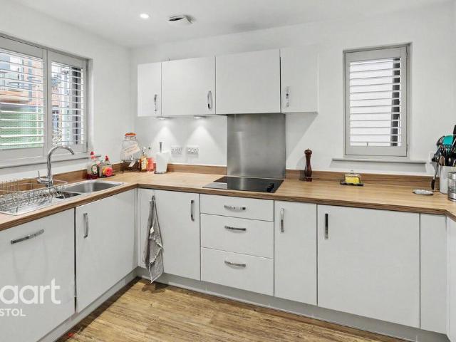 Paintworks, BRISTOL 3 bed end of terrace house to rent £1,995 pcm £460 pw