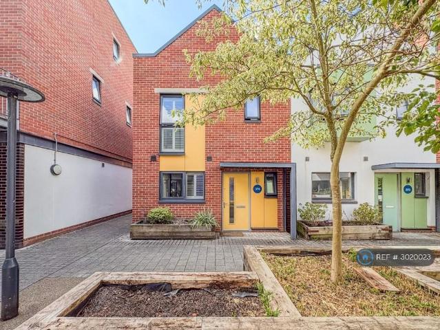 Paintworks, Bristol, BS4 3 bed terraced house to rent £1,995 pcm £460 pw