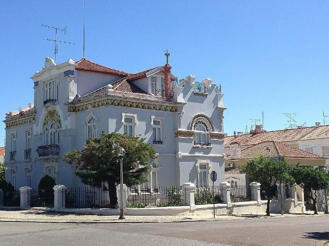 Palacete T10 à venda em Estremoz Santa Maria e Santo André, Estremoz RE/MAX Portugal