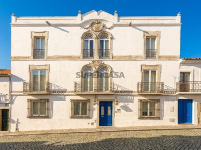 Palacete T9 em Campo Maior