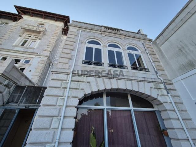 Palacete Centro Lisboa com vista previligiada sobre Lisboa / Recuperado
