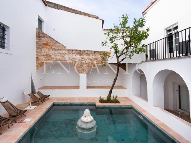 Palacete de charme do séc. Xviii, convertido em boutique hot. 705m² Moura Santo Agostinho