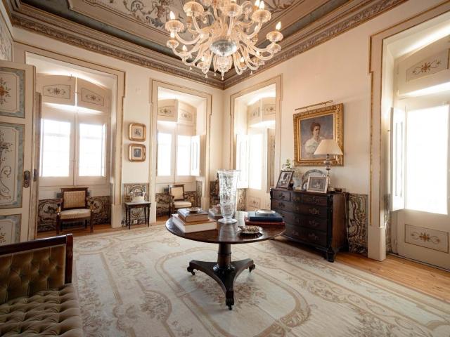 Palacete do século 18 no Lumiar uma joia histórica com jar. 1510m² Lumiar