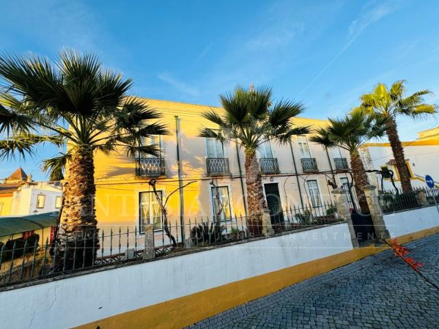 Palacete Histórico de 1902 com jardim | Potencial Boutique Hotel | Centro do Crato