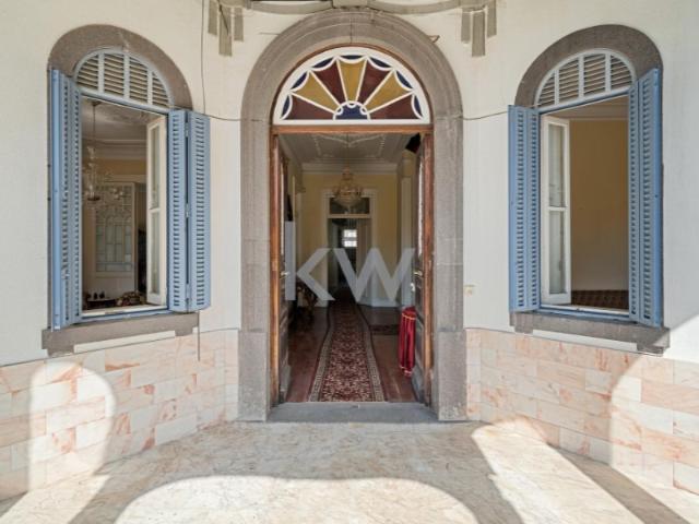 Palacete no Funchal | EXCELENTE INVESTIMENTO