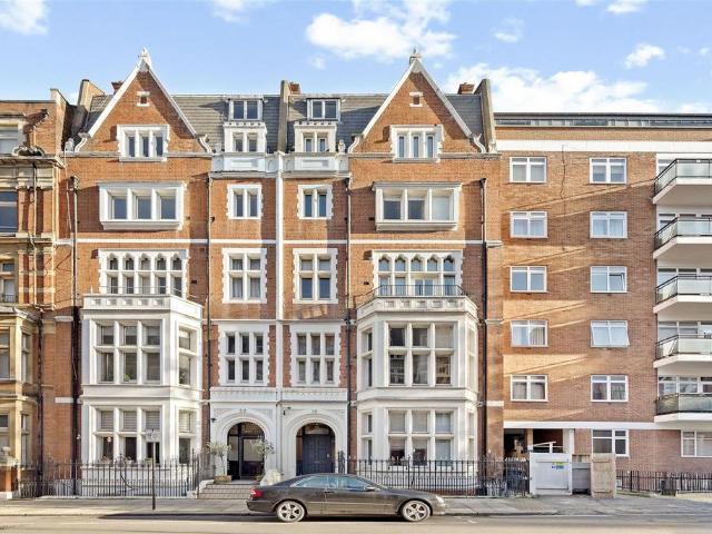 Palace Court, London W2 Studio to rent £1,733 pcm £400 pw
