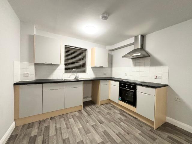 Palace Close, Shepshed LE12, 2 bed flat to rent, £800 pcm | PrimeLocation
