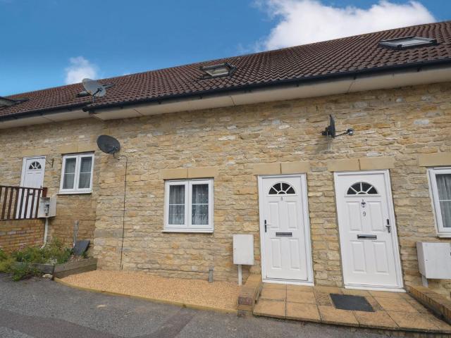 Palace Gate, Wellingborough NN9, 2 bed cottage to rent, £900 pcm | PrimeLocation