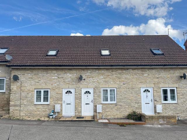 Palace Gate, Wellingborough NN9 2 bed barn conversion to rent £925 pcm £213 pw