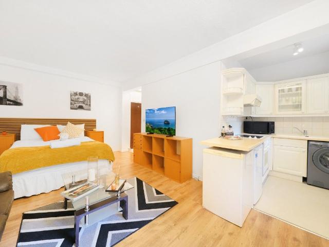 Palace Gardens Terrace, London W8, Studio to rent, £2,167 pcm | PrimeLocation