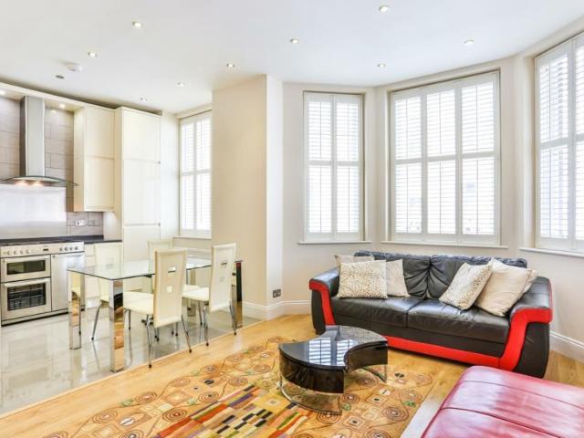 PALACE MANSIONS, EARSBY STREET. 4 bed apartment to rent £5,850 pcm £1,350 pw