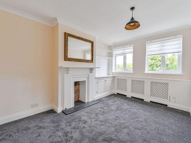 Palace Road, Tulse Hill, London SW2, 1 bed flat to rent, £1,850 pcm | PrimeLocation