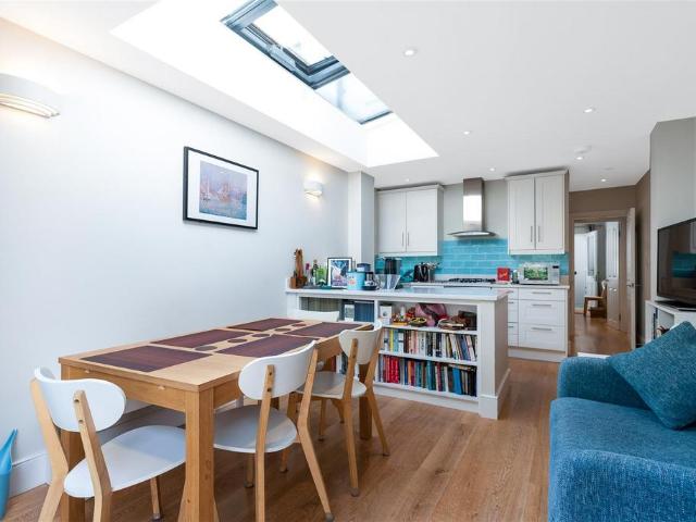 Palace Road, Bromley 3 bed terraced house to rent £2,300 pcm £531 pw