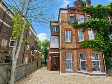 Palace Road, London, SW2 3JJ, United Kingdom | 2 bed apartment for rent #167642821 | Rentberry