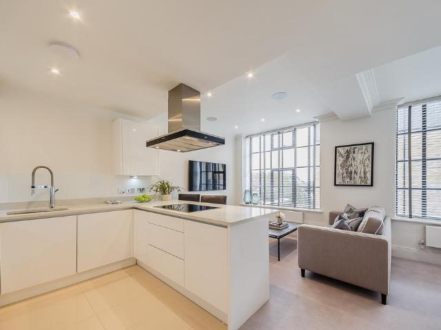 Palace Wharf, 6 23 Rainville Road, London, W6 9UF, United Kingdom | 2 bed apartment for rent #108389207 | Rentberry