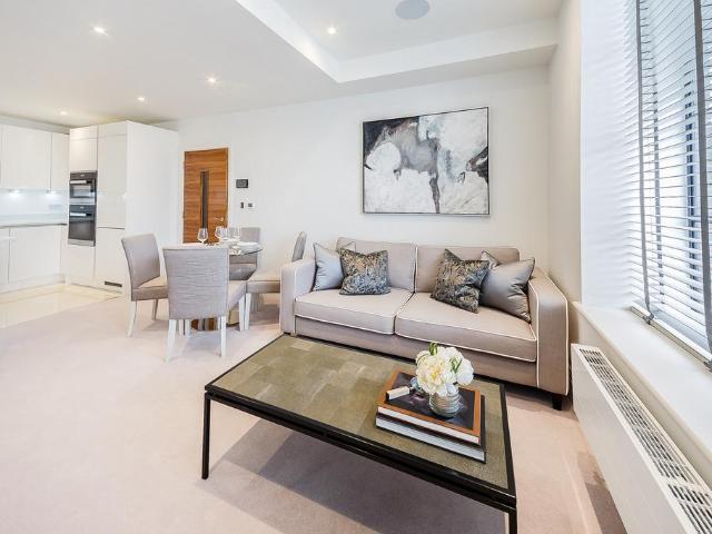 Palace Wharf, 6 23 Rainville Road, London, W6 9UF, United Kingdom | 2 bed apartment for rent #122909373 | Rentberry