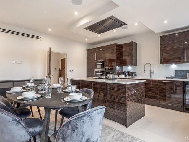 Palace Wharf, 6 23 Rainville Road, London, W6 9UF, United Kingdom | 3 bed townhouse for rent #137932122 | Rentberry