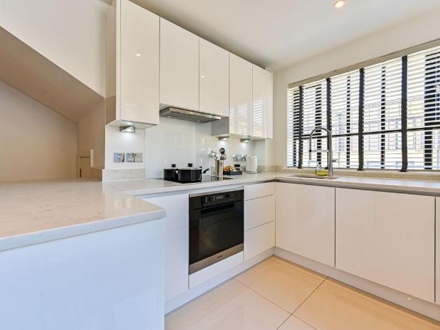 Palace Wharf, Hammersmith, London W6, 2 bed flat to rent, £5,720 pcm | PrimeLocation