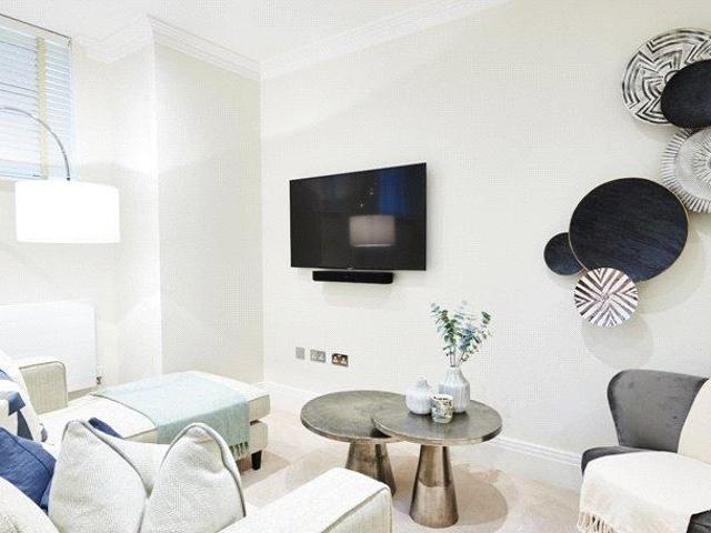 Palace Wharf, Hammersmith, W6 1 bed apartment to rent £2,750 pcm £635 pw