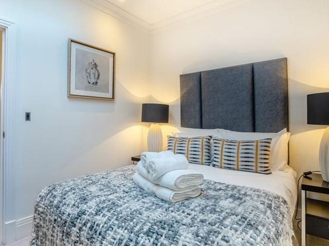 Palace Wharf, Rainville Road, London W6, 2 bed flat to rent, £4,117 pcm | PrimeLocation