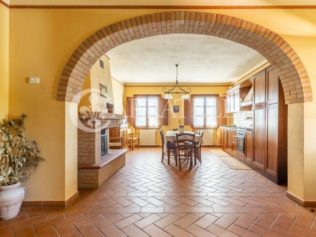 Palaia, Pisa meraviglioso agriturismo circondato da due etta. 550m² Palaia