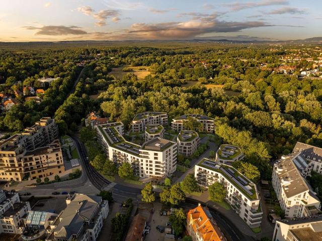 Palais Charme für Zwei: 3 Zimmer Wohnung Mit Dachterrasse