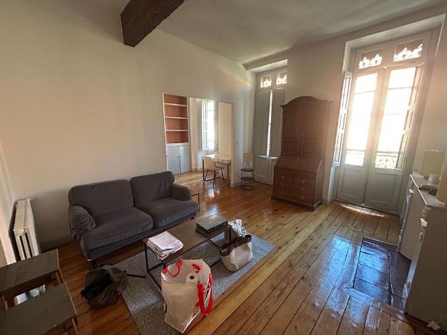 Palais de Justice/Carmes T2bis 69m2
