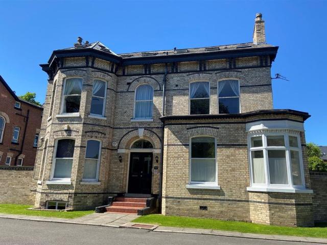 Palatine Road, Manchester M20, 2 bed flat to rent, £1,500 pcm | PrimeLocation