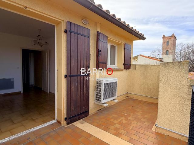 PALAU DEL VIDRE: Maison de village type 4 avec cours 116m² Palau del Vidre