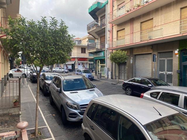 Palazzina commerciale in affitto a Misterbianco