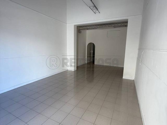 Palazzina commerciale in affitto a Nardo'