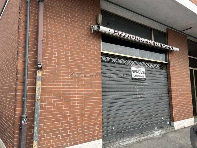 Palazzina commerciale in affitto a Alba