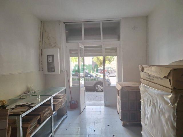 Palazzina commerciale in affitto a Cosenza
