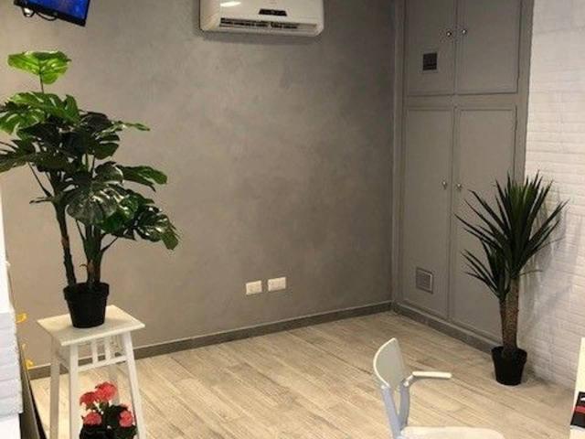 Palazzina commerciale in affitto a Ferentino