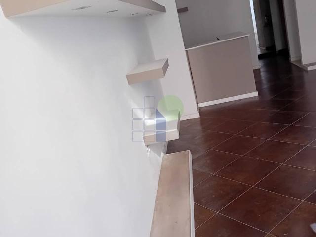 Palazzina commerciale in affitto a Livorno