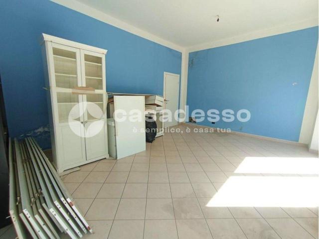 Palazzina commerciale in affitto a San Francesco Al Campo