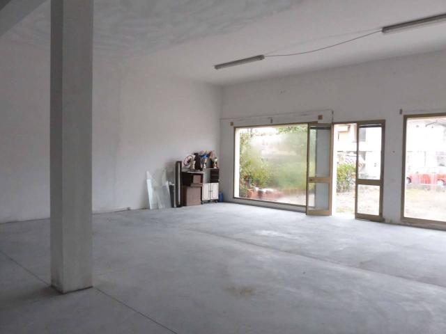 Palazzina commerciale in affitto a Santa Lucia Di Piave