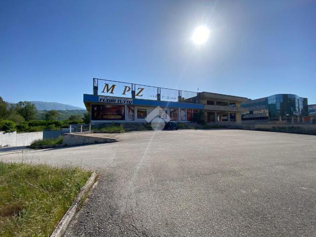 Palazzina commerciale in affitto a Scurcola Marsicana